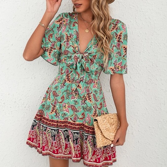 Boho mint green paisley print knot front mini dress - Picture 5 of 6
